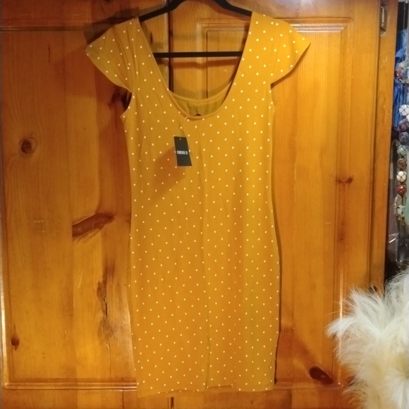 Dress - Picture 2 of 3